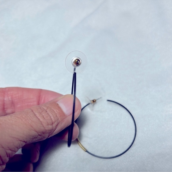 Black Hoop Earrings w/ Gold Sz M - Picture 4 of 4